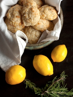 rosemary-lemon-biscuits
